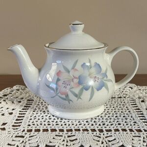 Vintage Sadler England Small Teapot Gold Trim Pink and Blue Flowers